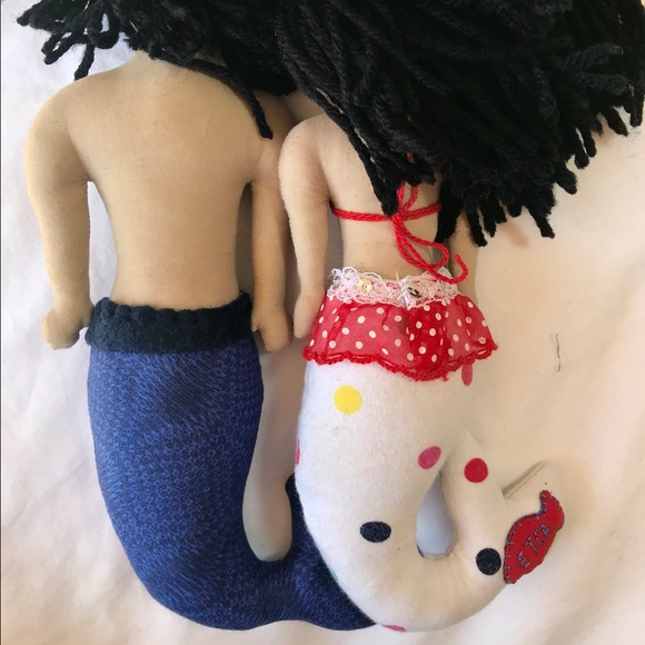 Surfing mermaid pair 🧜🏼‍♀️🧜🏼‍♂️ - Picture 2 of 6